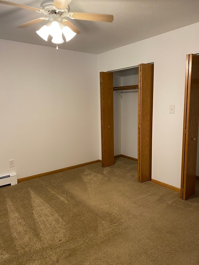 Building Photo - 116 S Cooper Rd