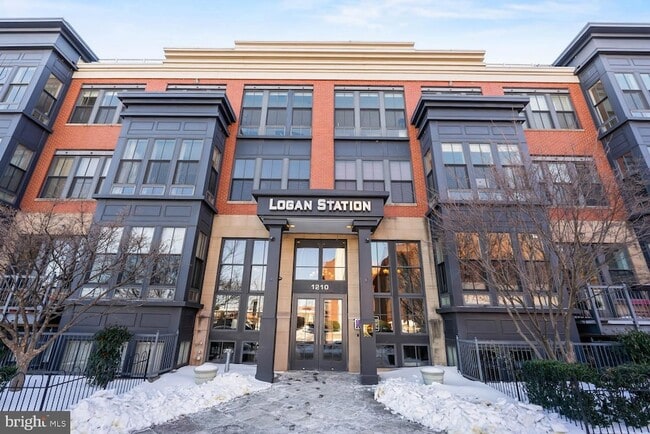 Building Photo - 1224 R St NW