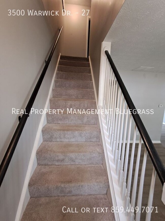 Building Photo - 3500 Warwick Dr