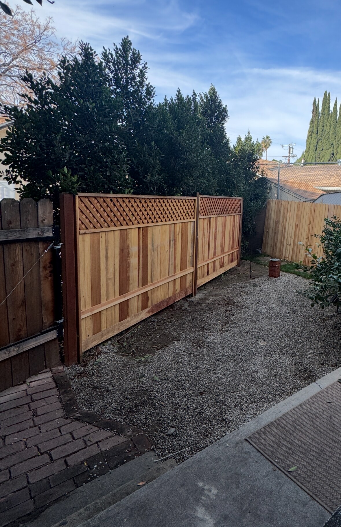 Building Photo - 6704 Nagle Ave