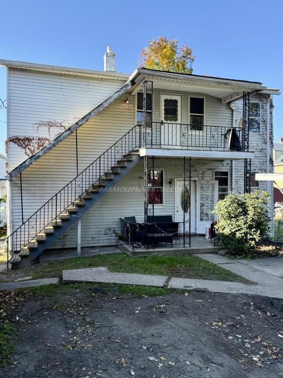 Building Photo - 333 E Locust St