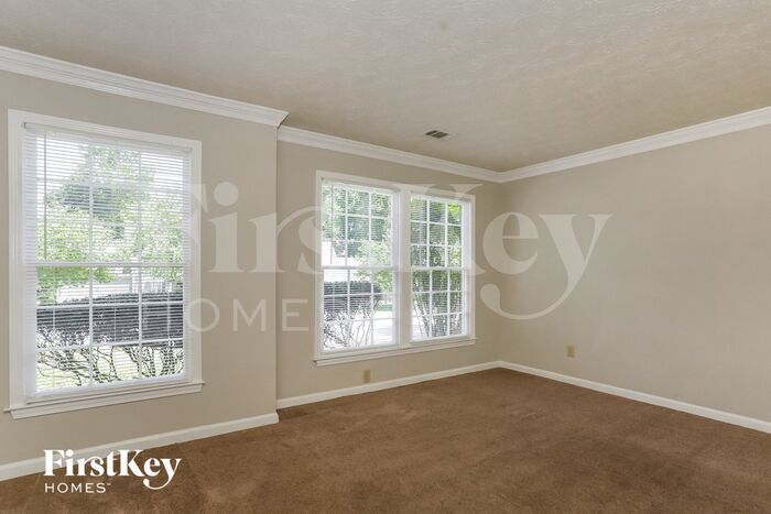 Building Photo - 155 Beaverwood Ln