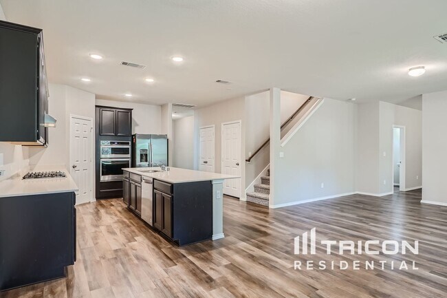 Building Photo - 2328 N Amber Ruse Ct