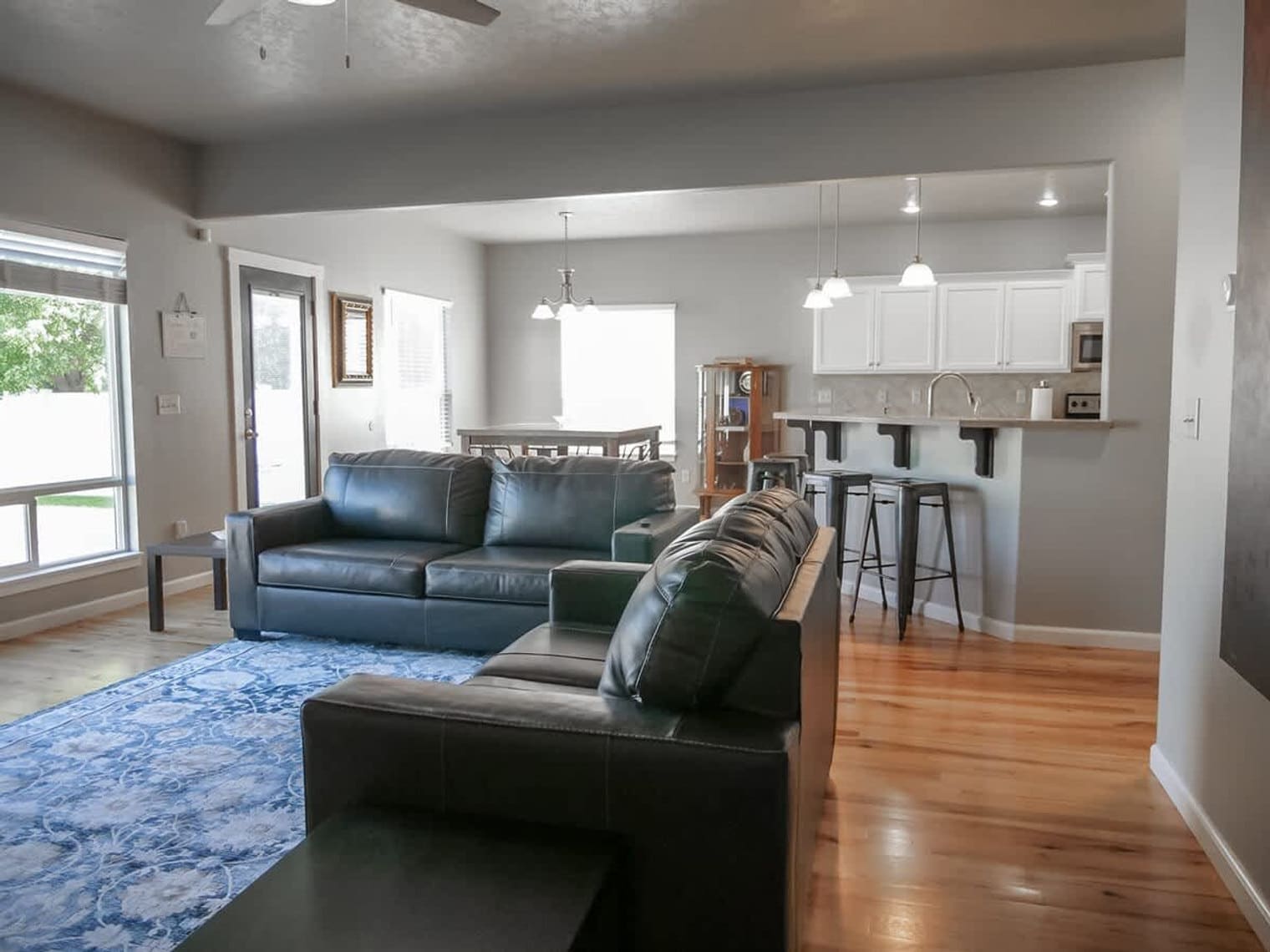 Building Photo - 151 Cub St W