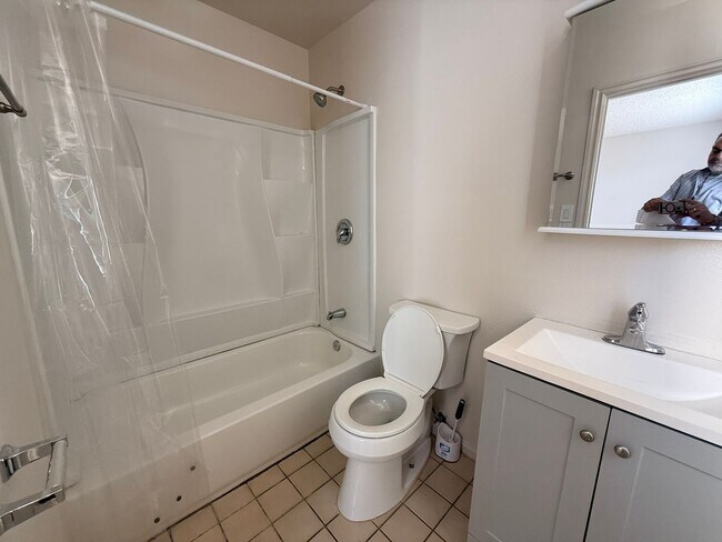 Building Photo - East Erna Avenue