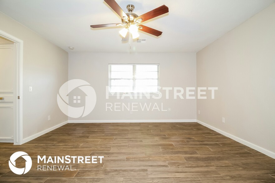 Building Photo - 2613 SW 90th St