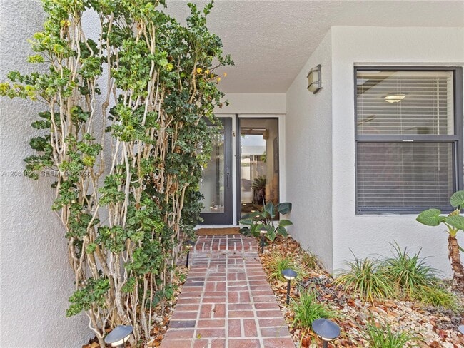 Building Photo - 8133 SW 86th Terrace