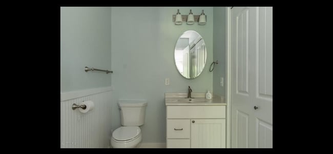 Upstairs master loft suite half bath - 27030 County Road 653