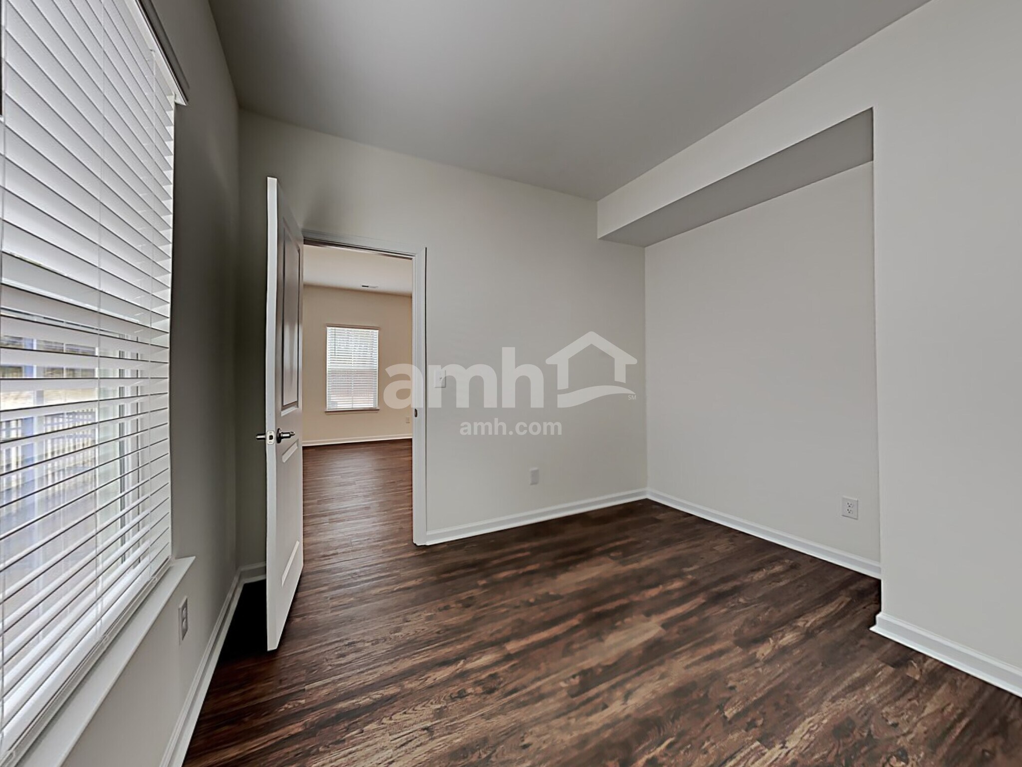 Building Photo - 5026 Twin River Dr