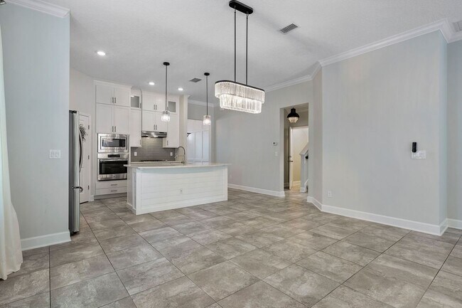 Building Photo - 150 Whisper Rock Dr