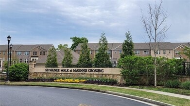 Building Photo - 840 Sunset Park Dr