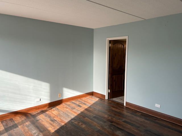 Building Photo - 1301 N Western Ave