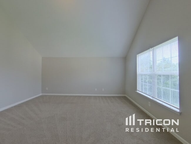 Building Photo - 4514 New House Dr