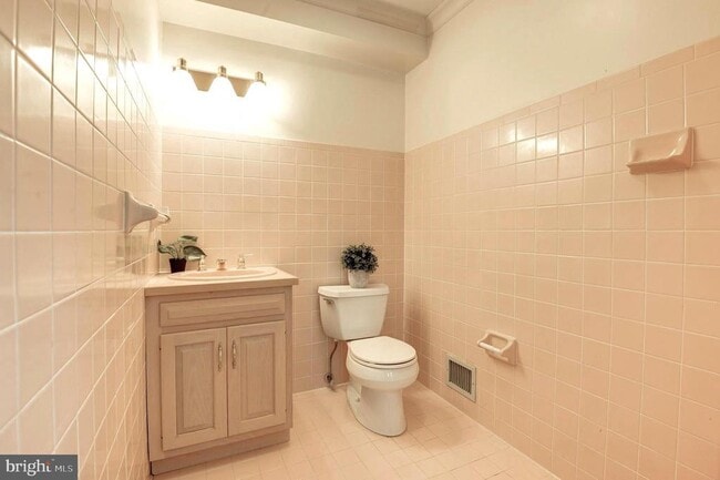 Building Photo - 11501 Skipwith Ln