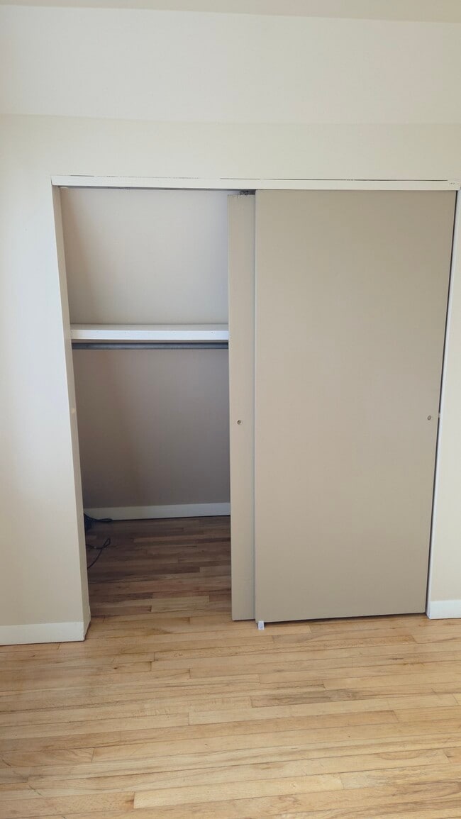 Building Photo - 510 Mercer Rd