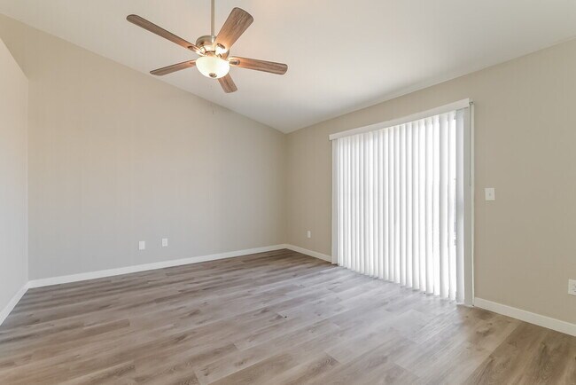 Building Photo - 1042 Juniper Ridge Ave