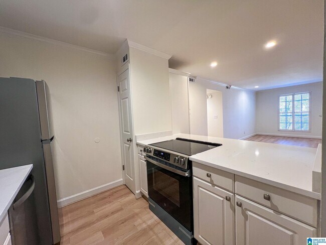 Building Photo - 157 Old Montgomery Hwy