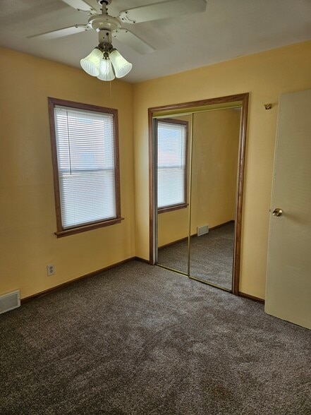 Building Photo - 4610 W Tripoli Ave
