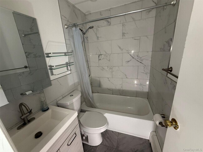 Primary Photo - 1219 2nd Ave