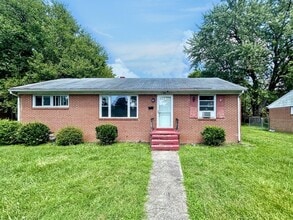 Building Photo - 921 Faye St