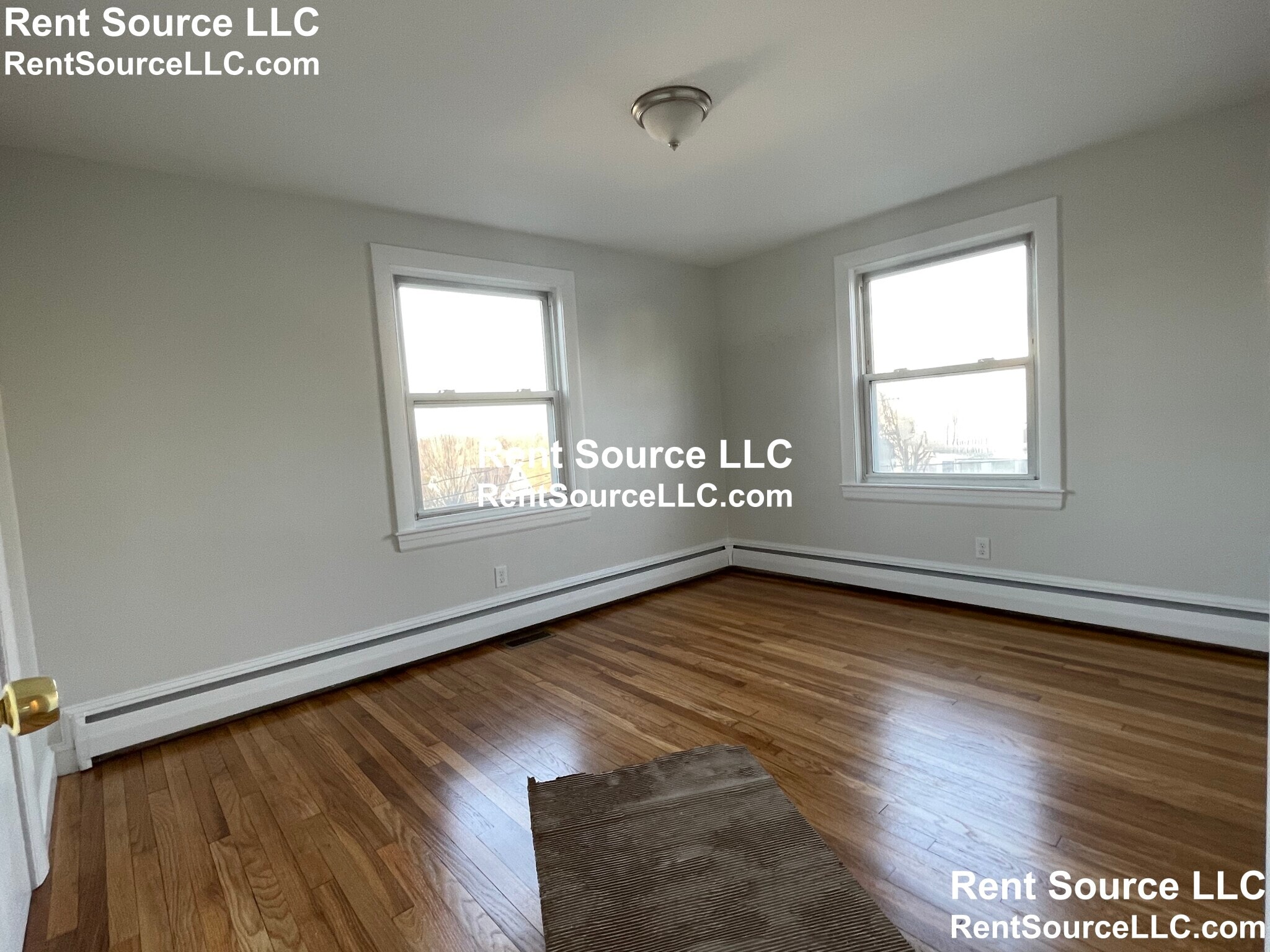 Building Photo - 98 Moreland St