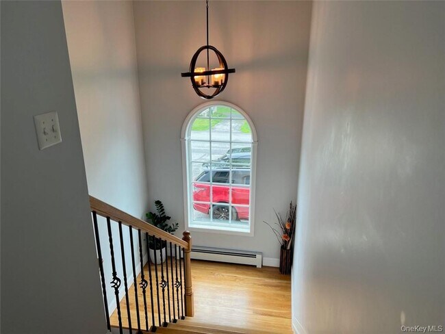 Building Photo - 145 Montgomery St