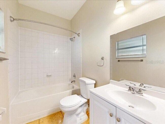 Building Photo - 206 Majors Ln