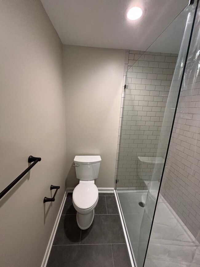 Building Photo - 1471 Ashland Ave