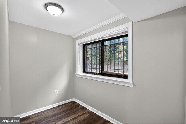 Building Photo - 3105 Naylor Rd SE