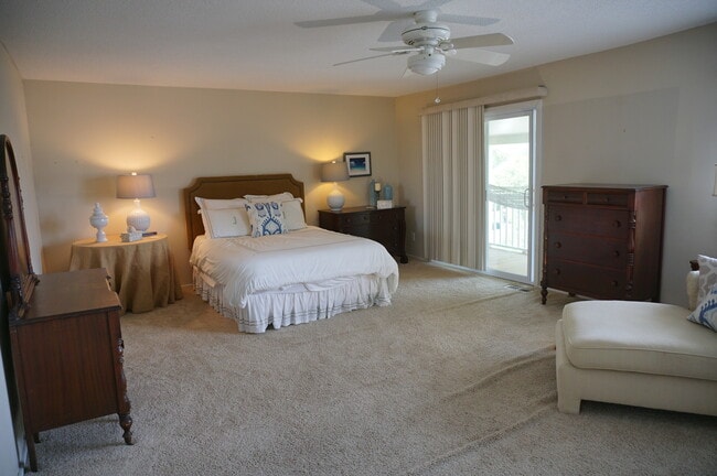 Building Photo - Furnished 3Bd/2Ba Channel Walk Townhome in...