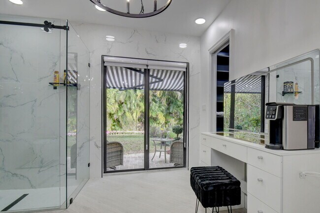 Building Photo - 13302 Doubletree Cir