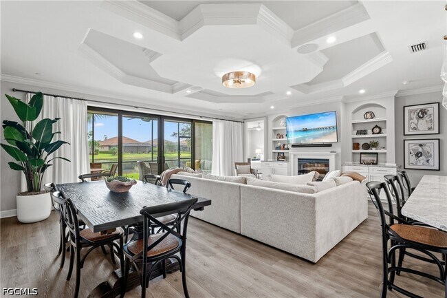 Building Photo - 9657 Montelanico Loop