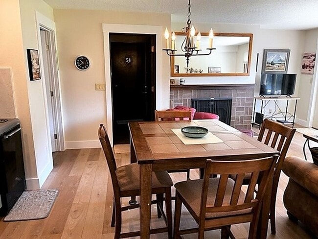 Building Photo - Long Term Rental - Chateau Claire 50