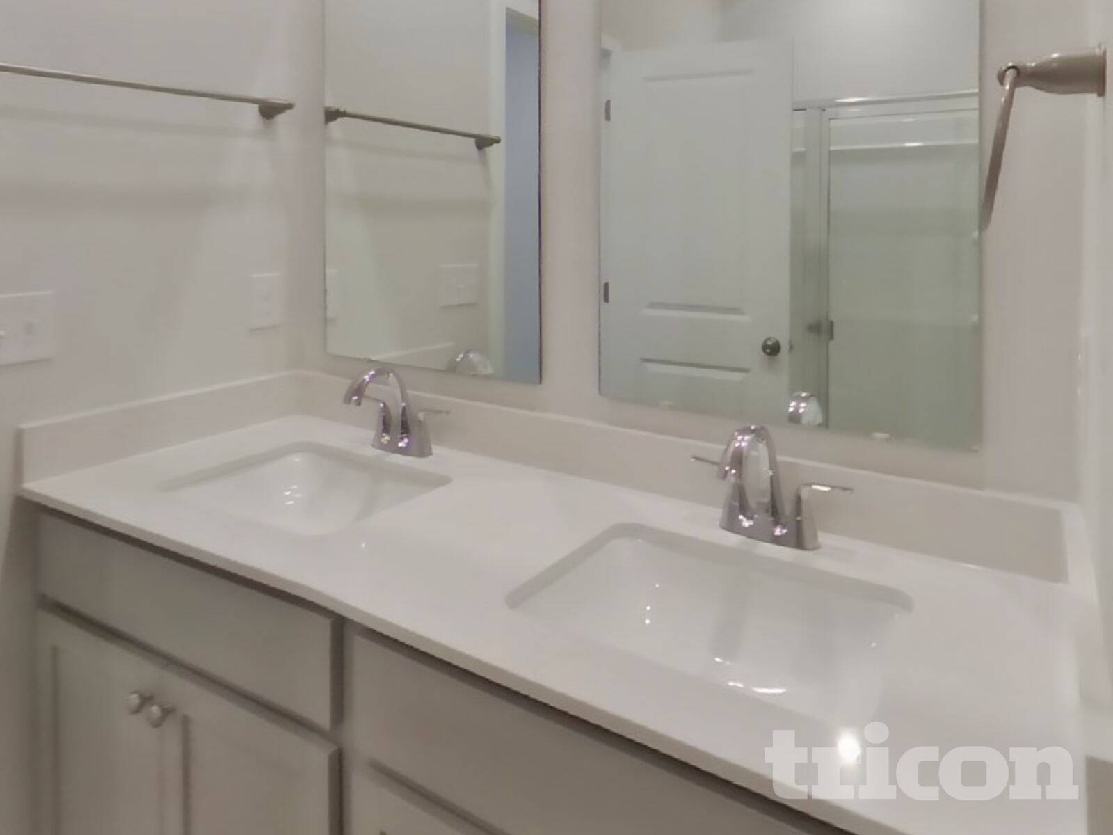 Building Photo - 14881 Praline Ct