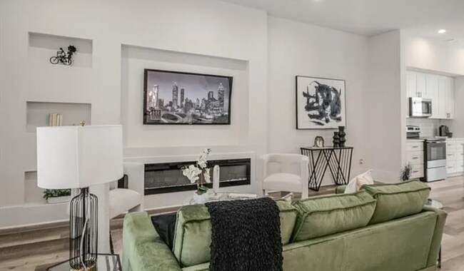 Building Photo - 3165 Dogwood Dr