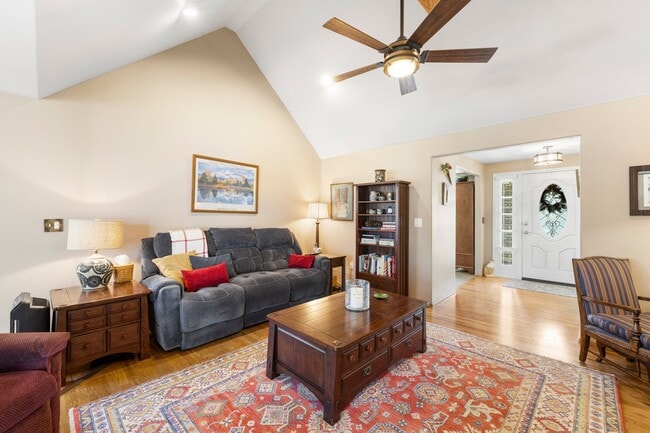 Building Photo - 3511 Blue Blossom Dr