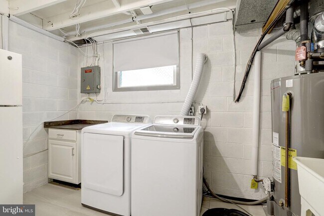 Building Photo - 2800 Joseph Makell Ct