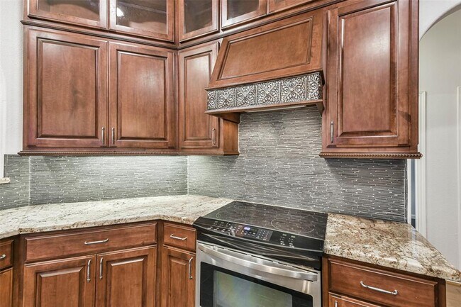 Building Photo - 20942 Wind Field Ln