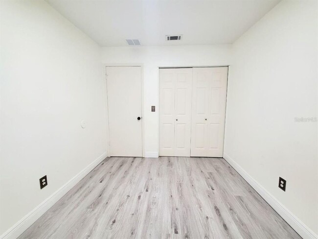 Building Photo - 6832 Swain Ave