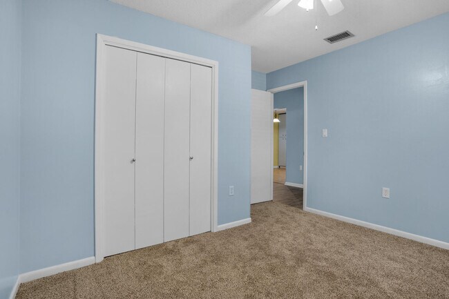 Building Photo - 10 Carie Way