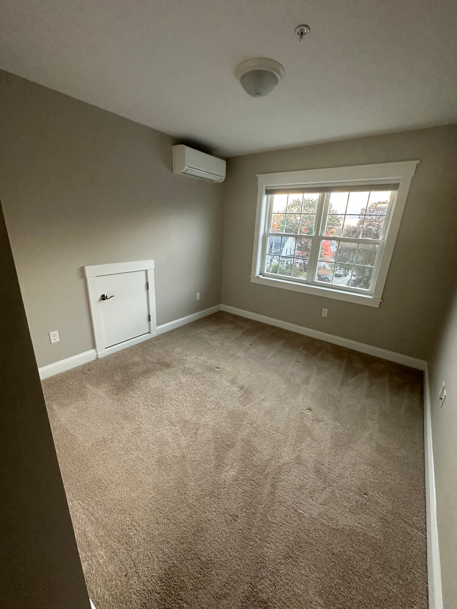 Building Photo - 127 Marblehead St