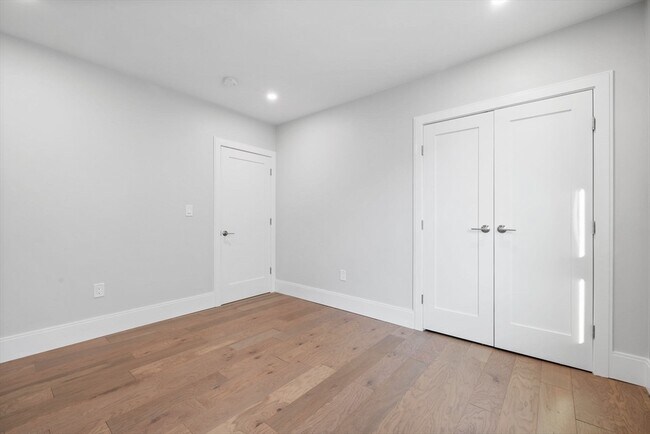 Building Photo - 39 Bonner Ave