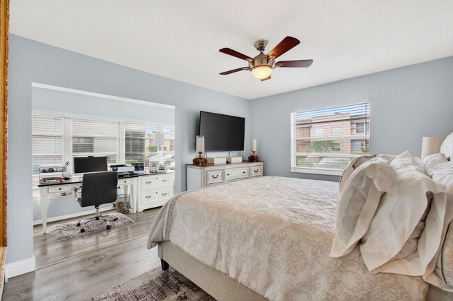 Building Photo - 292 Piedmont G