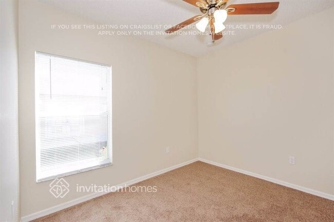 Building Photo - 627 Koala Ct