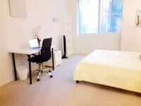 Building Photo - 1561 S Barrington Ave