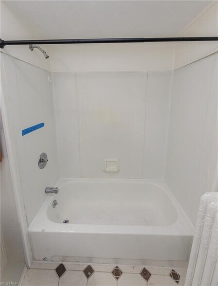 Building Photo - 1794 W 54th St