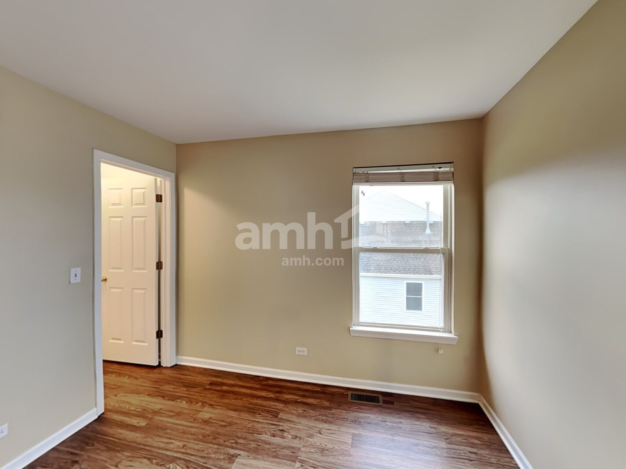 Building Photo - 10620 Rushmore Ln