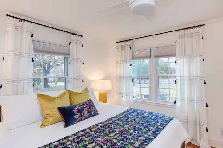 Building Photo - 107 S Wyrick St