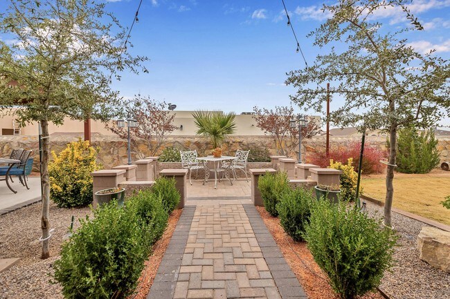 Building Photo - 14713 Rockbridge