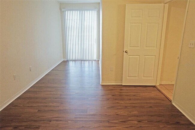 Building Photo - 9850 Lake Chase Island Way